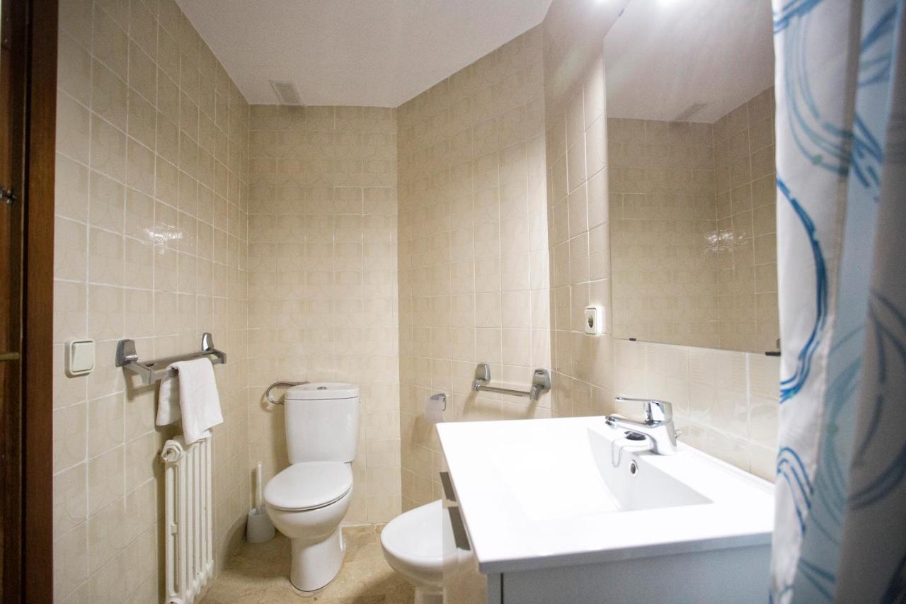 Capellans Vista Mar Apartamentos 萨洛 外观 照片